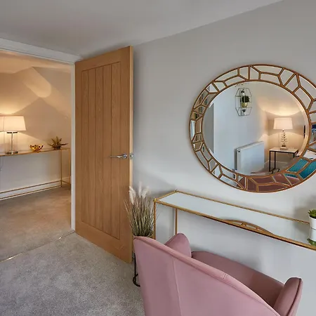The Penthouse Retreat Апартаменты *
