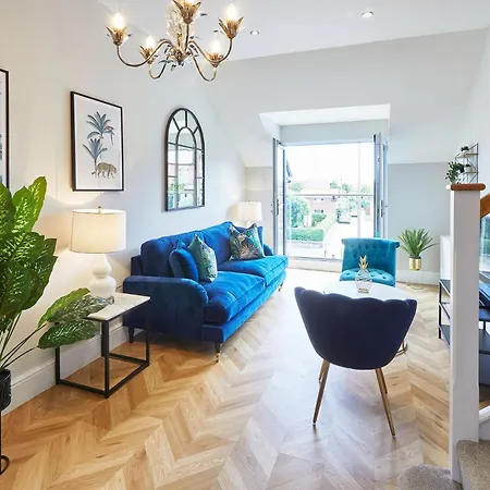 The Penthouse Retreat Апартаменты *